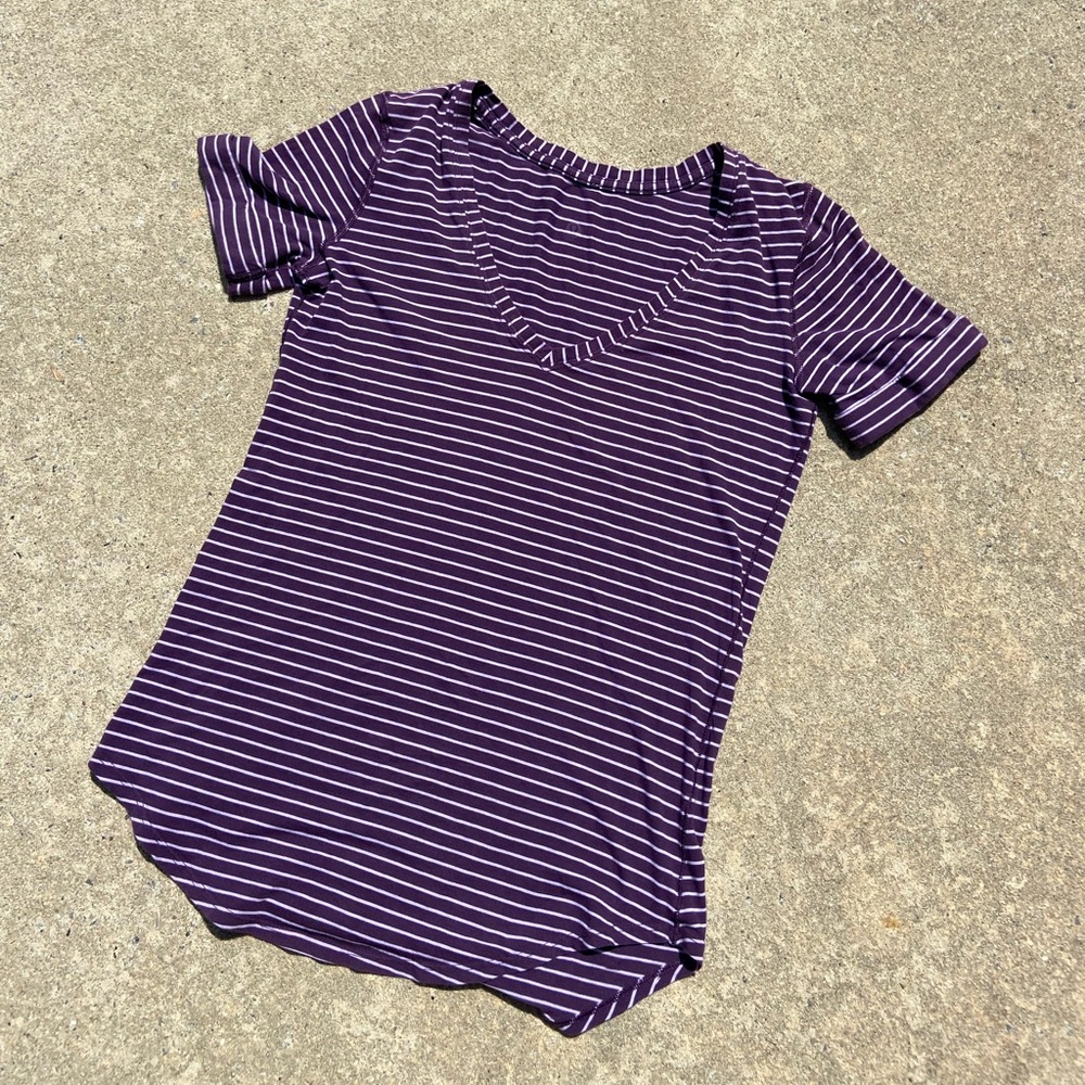Lululemon V-Neck Tee